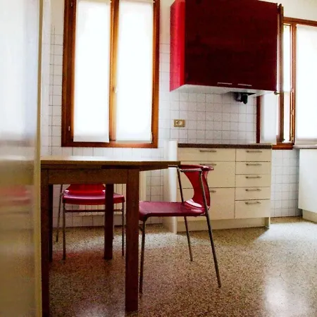 Terrazzi Su Piazza San Marco *